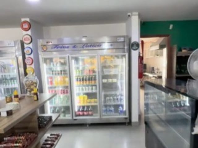 Ponto à venda ou para alugar, no bairro Cavaleiros em Macaé