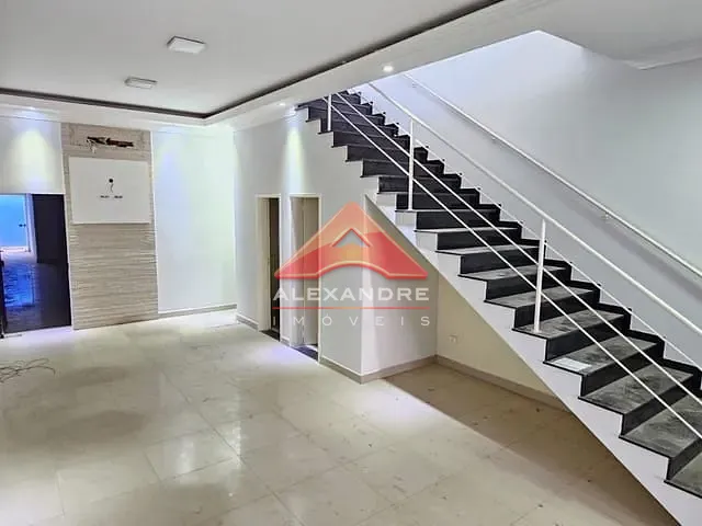 Ponto com 150m², para alugar, no bairro Vila Industrial em São José dos Campos