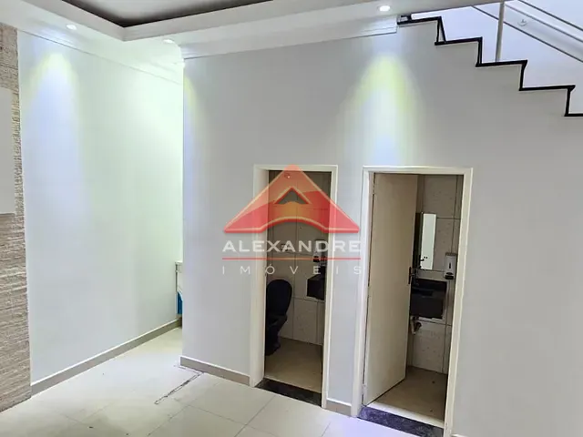 Ponto com 150m², para alugar, no bairro Vila Industrial em São José dos Campos