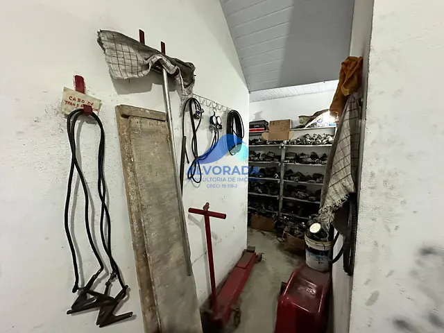 Ponto com 625m², à venda ou para alugar, no bairro Jardim Paraíso em São José dos Campos