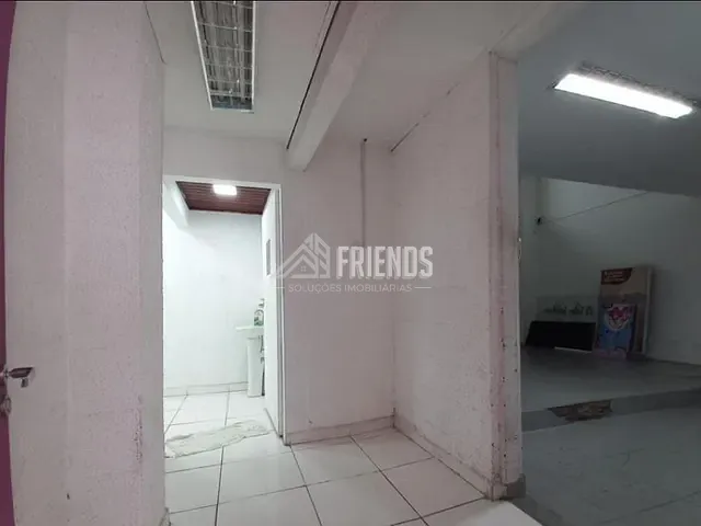 Ponto com 126m², para alugar, no bairro Santana em São Paulo