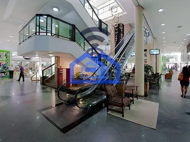 Sala com 24m², à venda, no bairro Centro em Caraguatatuba