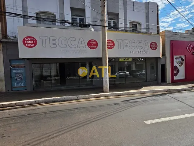 Ponto com 936m², para alugar, no bairro Centro em Ourinhos