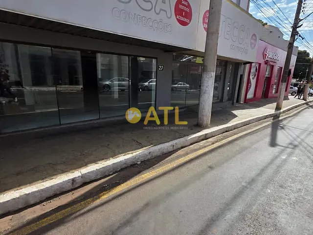 Ponto com 936m², para alugar, no bairro Centro em Ourinhos