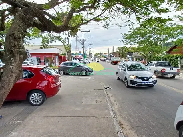 Ponto com 80m², à venda, no bairro Campeche em Florianópolis