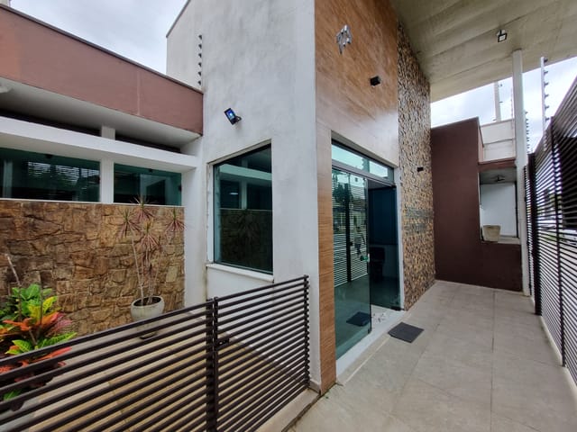 Ponto com 315m², para alugar, no bairro Vila Bourghese em Pindamonhangaba