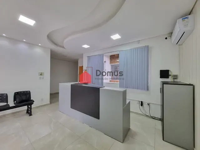 Ponto com 315m², para alugar, no bairro Vila Bourghese em Pindamonhangaba