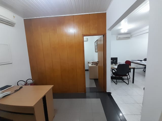 Conjunto comercial com 92m², à venda ou para alugar, no bairro Vila Nova Conceição em São Paulo
