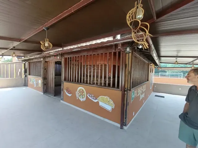 Conjunto comercial com 1520m², à venda, no bairro Praia da Esperança (Guia de Pacobaíba) em Magé