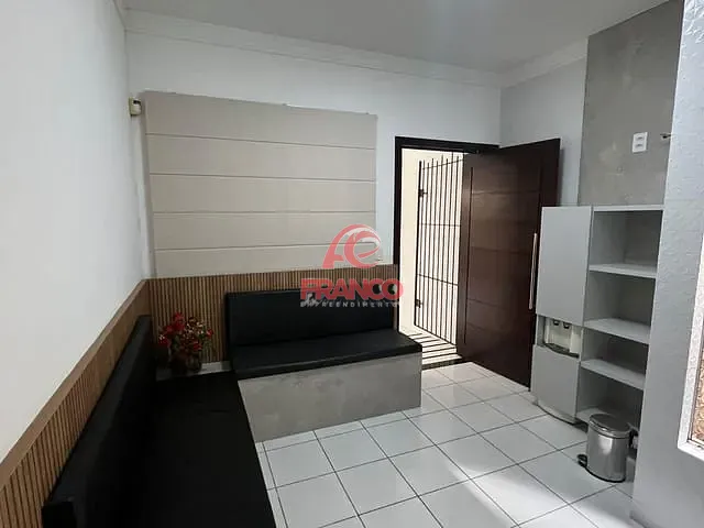 Prédio com 50m², para alugar, no bairro Ponta Negra em Natal