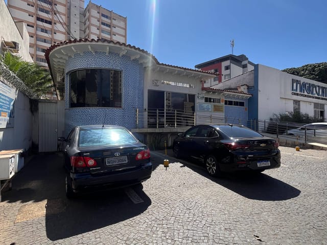 Casa com 450m², à venda, no bairro Setor Central em Goiânia
