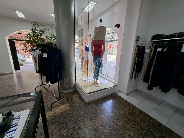 Sala para alugar, no bairro República em São Paulo
