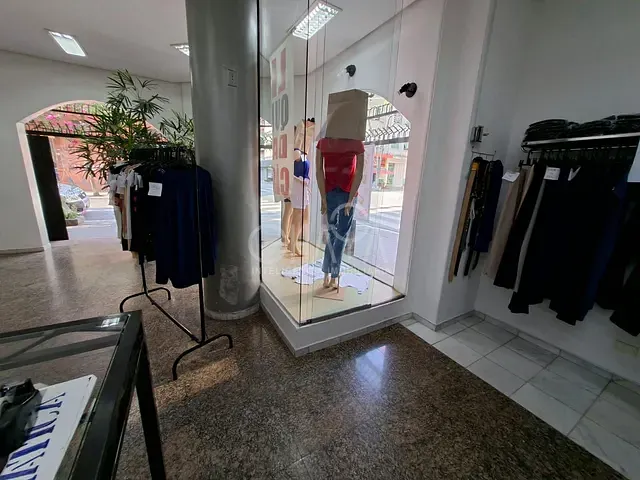 Sala para alugar, no bairro República em São Paulo