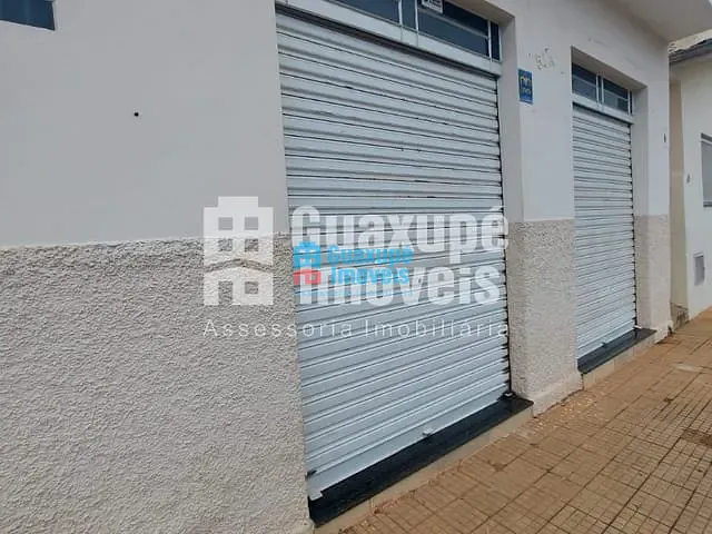 Ponto com 54m², para alugar, no bairro CENTRO em GUAXUPÉ