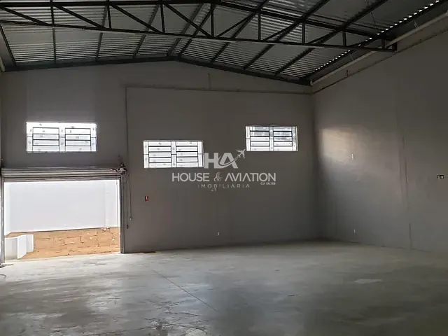 Galpão / Barracão à venda, no bairro Vila Maria em Aparecida de Goiânia