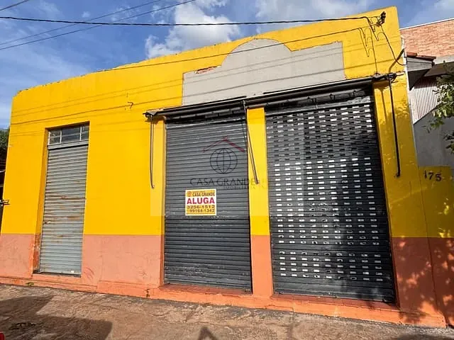 Casa com 380m², para alugar, no bairro Centro em Rolândia