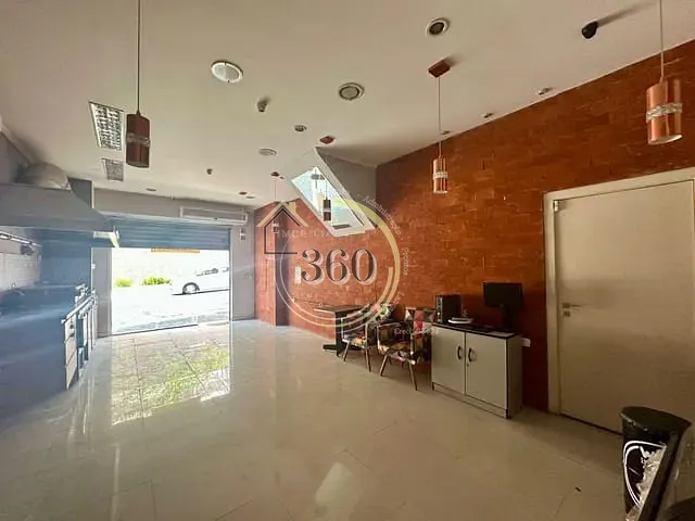 Ponto com 80m², para alugar, no bairro Vila Gomes Cardim em São Paulo