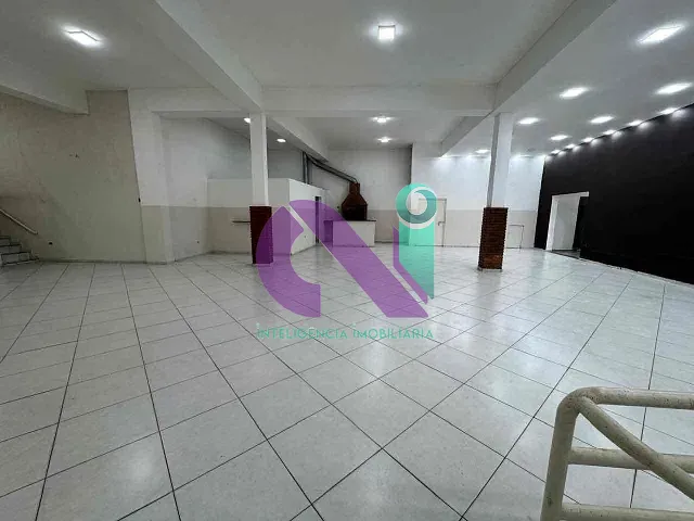 Ponto com 183m², para alugar, no bairro Aliança em Osasco