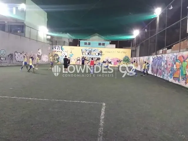 Ponto com 1320m², à venda, no bairro Marechal Hermes em Rio de Janeiro