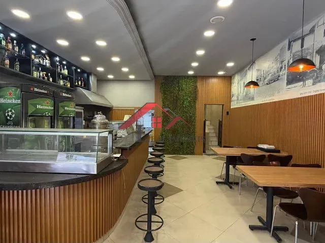 Ponto com 150m², para alugar, no bairro Vila América em Santo André