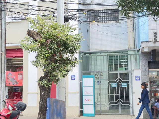 Ponto 1 quarto e 1 banheiro, para alugar, no bairro CENTRO em CATAGUASES