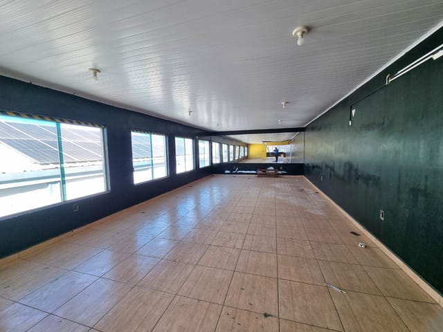 Ponto com 512m², para alugar, no bairro Jardim das Nações em Taubaté