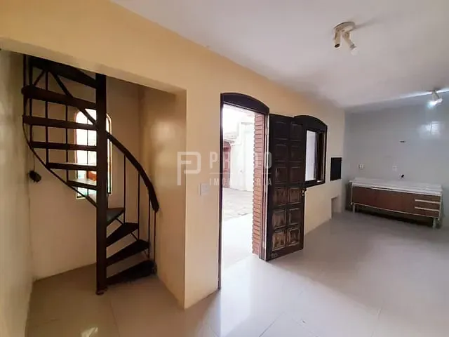 Casa com 211m² 2 quartos e 3 banheiros, à venda, no bairro Centro em Pelotas