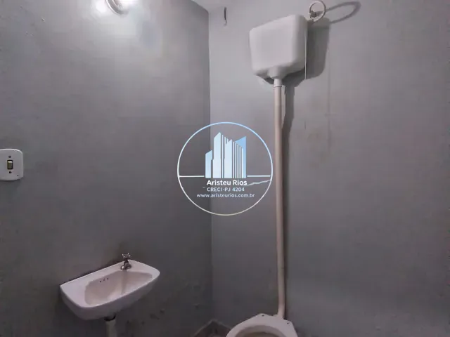 Ponto com 154m², para alugar, no bairro Jardim Noronha em Pouso Alegre