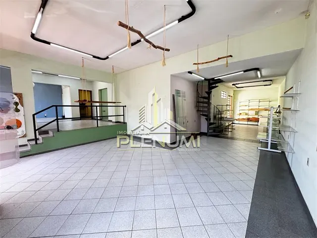 Ponto com 204m², à venda, no bairro Zona Central em Rio Claro