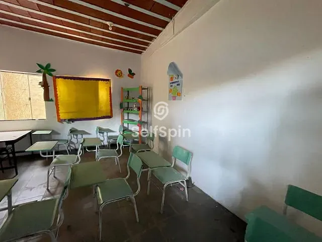 Ponto com 780m², para alugar, no bairro Porto Velho em São Gonçalo