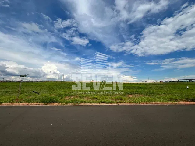 Terreno com 327m², à venda, no bairro Residencial Guestier 2 em Piratininga