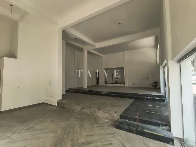 Ponto com 150m², para alugar, no bairro Centro em Londrina