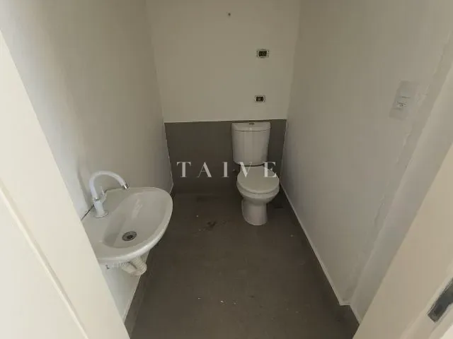Ponto com 150m², para alugar, no bairro Centro em Londrina