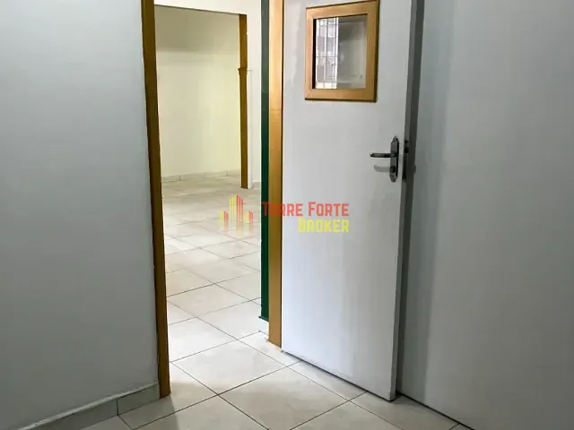Ponto com 124m², para alugar, no bairro Aparecida em Santos