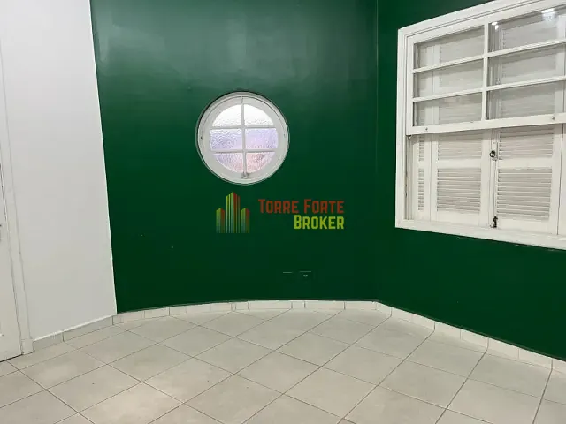 Ponto com 124m², para alugar, no bairro Aparecida em Santos