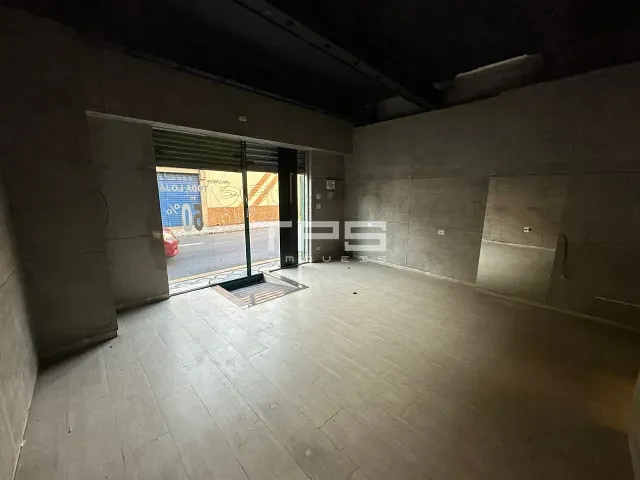 Ponto com 50m², para alugar, no bairro Centro em Taubaté