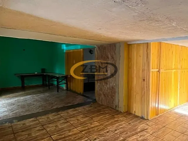 Loja com 216m², para alugar, no bairro Centro em Londrina