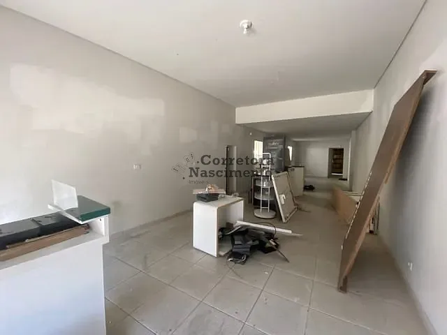 Ponto com 150m², para alugar, no bairro Jardim Pereira do Amparo em Jacareí
