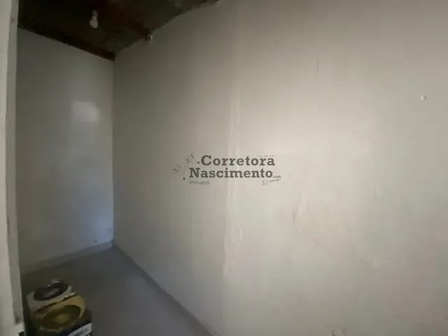 Ponto com 150m², para alugar, no bairro Jardim Pereira do Amparo em Jacareí