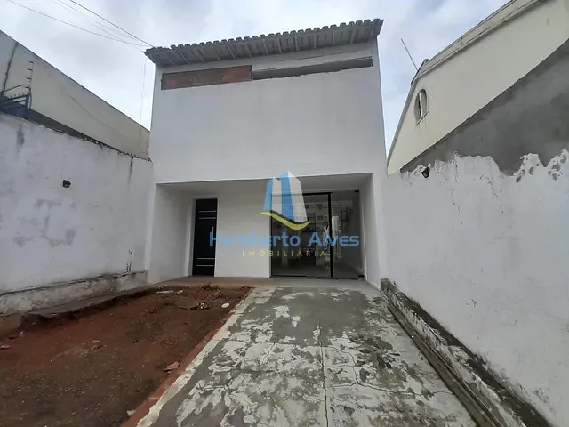 Ponto com 360m², à venda ou para alugar, no bairro Centro em Vitória da Conquista