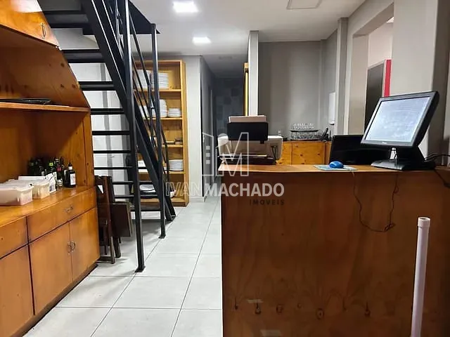 Ponto com 485m², para alugar, no bairro Mata da Praia em Vitória