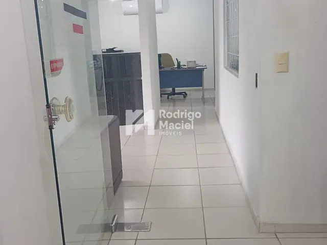 Ponto com 391m², à venda ou para alugar, no bairro Madalena em Recife