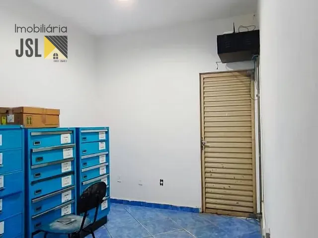 Sala para alugar, no bairro Vila Santos em Caçapava