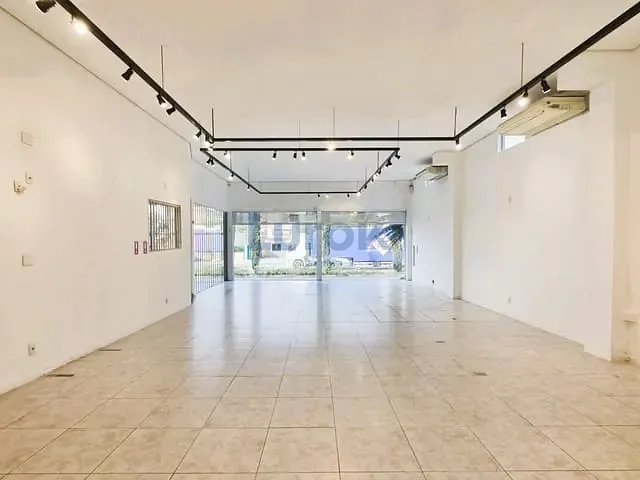 Ponto com 320m², para alugar, no bairro Jardim da Luz em Itatiba