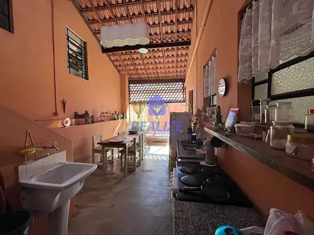 Ponto com 700m², à venda ou para alugar, no bairro Centro em Botucatu