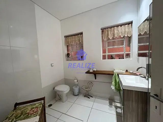 Ponto com 700m², à venda ou para alugar, no bairro Centro em Botucatu