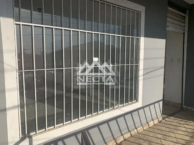 Ponto com 46m², para alugar, no bairro Jaraguá em Caraguatatuba