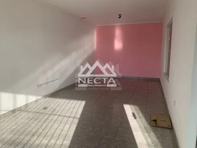 Ponto com 46m², para alugar, no bairro Jaraguá em Caraguatatuba