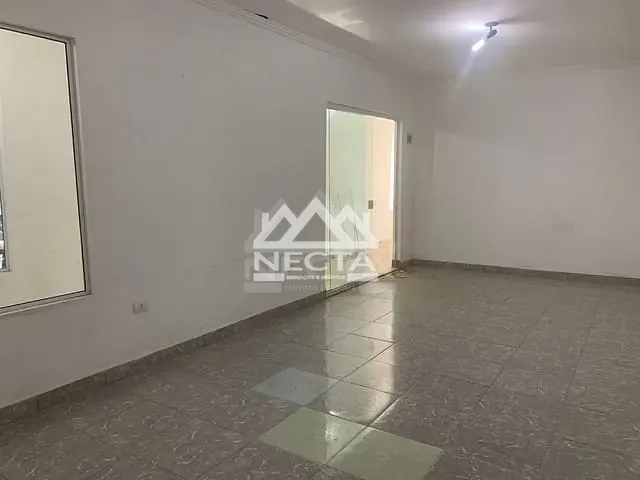 Ponto com 46m², para alugar, no bairro Jaraguá em Caraguatatuba
