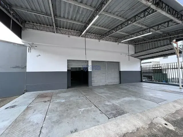 Ponto com 300m², para alugar, no bairro Vila Nair em São José dos Campos